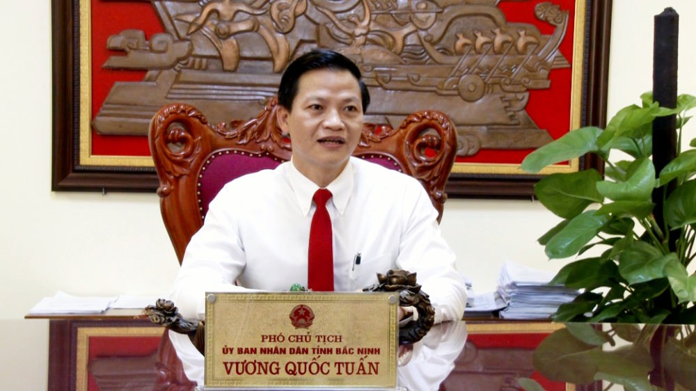 Vào tháng 05/2000, ông Vương Quốc Tuấn đã bắt đầu sự nghiệp của mình tại quê nhà Bắc Ninh