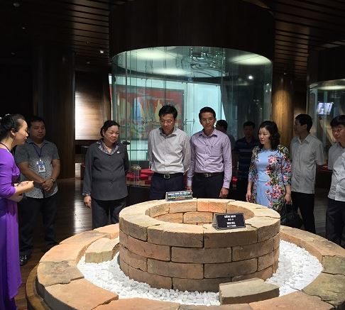Sáng ngày 13/5, đồng chí Hà Thị Khiết - Bí thư TW Đảng, Trưởng Ban Dân vận TW đã có chuyến tham quan tại Bảo tàng tỉnh Quảng Ninh