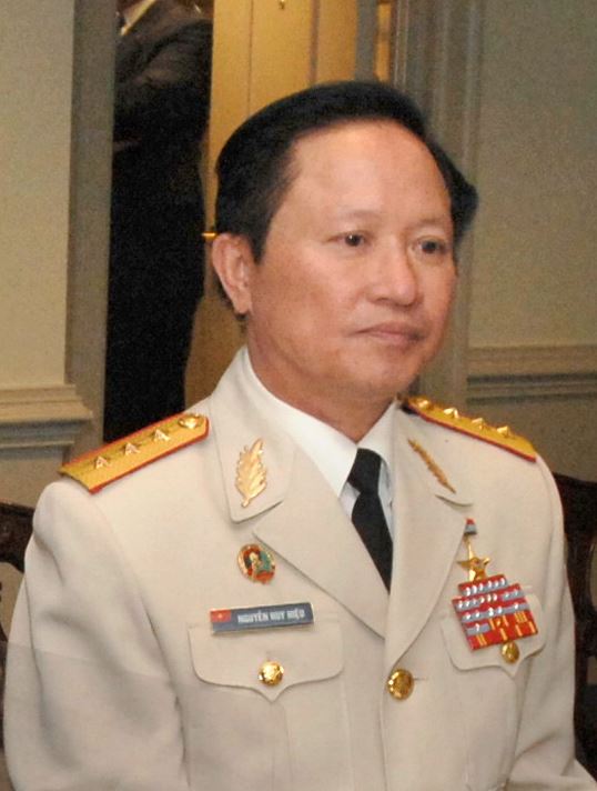 Nguyễn Huy Hiệu là một sĩ quan cấp cao trong Quân đội nhân dân Việt Nam