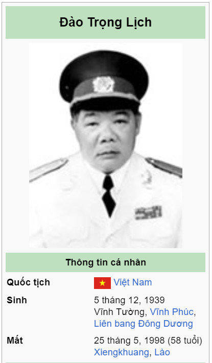 Ông Đào Trọng Lịch là người được phong quân hàm Thiếu tướng năm 1990 và Trung tướng năm 1998