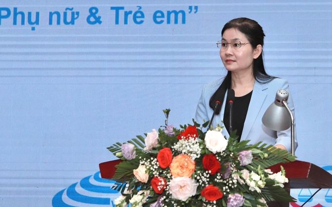 Vào ngày 19/05/2022, bà Tôn Ngọc Hạnh đã chính thức gia nhập vào Đảng Cộng sản Việt Nam