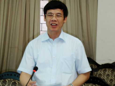 Nguyễn Đình Xứng được biết đến là Chủ tịch Ủy ban nhân dân kiêm Phó Bí thư tỉnh ủy tỉnh Thanh Hóa