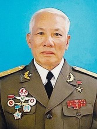Nguyễn Hồng Nhị là sĩ quan cấp cao của Quân đội nhân dân Việt Nam mang quân hàm Thiếu tướng