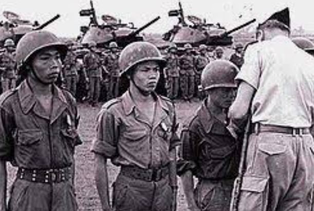 Tháng 04/1955, ông được Thủ tướng Ngô Đình Diệm thăng cấp lên làm Thiếu tướng