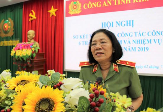 Bà từng giữ nhiều chức vụ khác nhau như Đội phó Đội Trinh sát ngoại tuyến trực thuộc Giám đốc, Giám đốc Công an tỉnh Kiên Giang,…