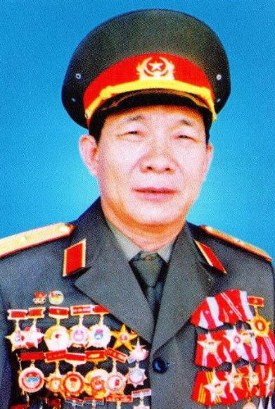 Trần Ngọc Thổ là sĩ quan cấp cao của Quân đội nhân dân Việt Nam mang quân hàm Thiếu tướng