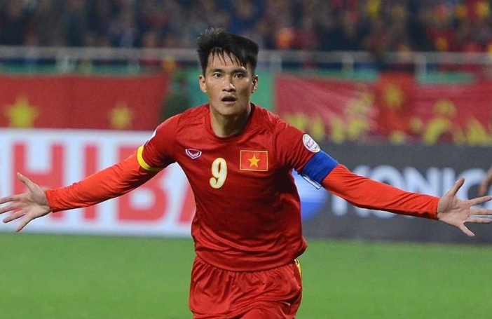 Lê Công Vinh được biết đến là cựu cầu thủ bóng đá nổi tiếng hàng đầu của đội tuyển quốc gia Việt Nam