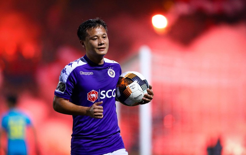 Nam cầu thủ Phạm Thành Lương đã từng gia nhập CLb Hà Nội T&T và Đội tuyển Quốc gia Việt Nam