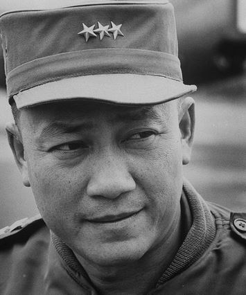 Trần Văn Đôn là cựu tướng lĩnh của Quân lực Việt Nam Cộng hòa mang cấp bậc Trung tướng