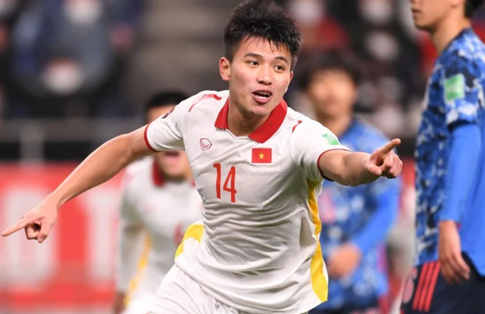 Nguyễn Thanh Bình đã thi đấu cho câu lạc bộ Viettel FC và đội tuyển quốc gia Việt Nam