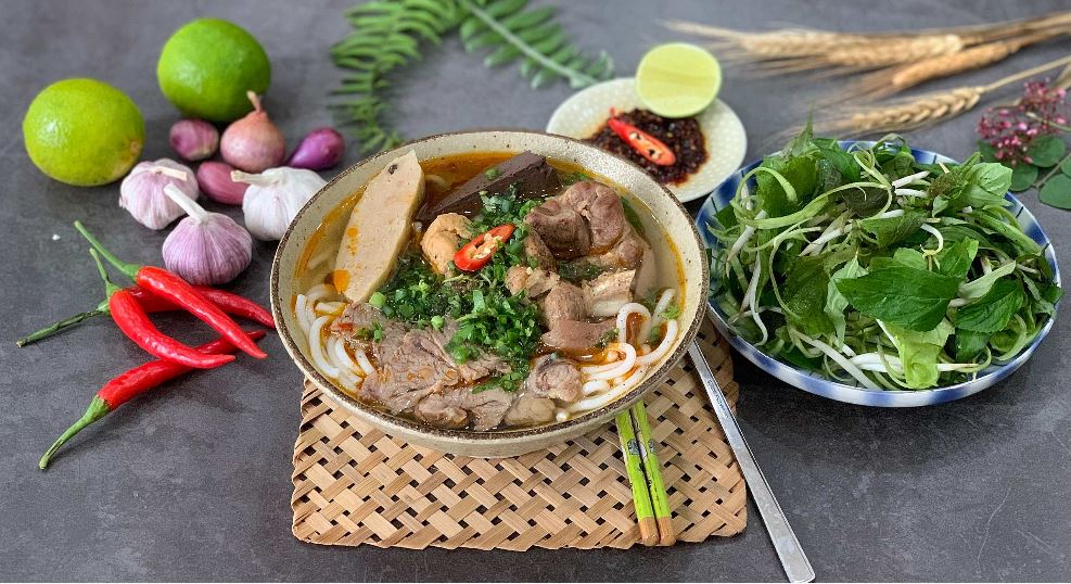 Bún bò Huế ngon - Bún Hẻm