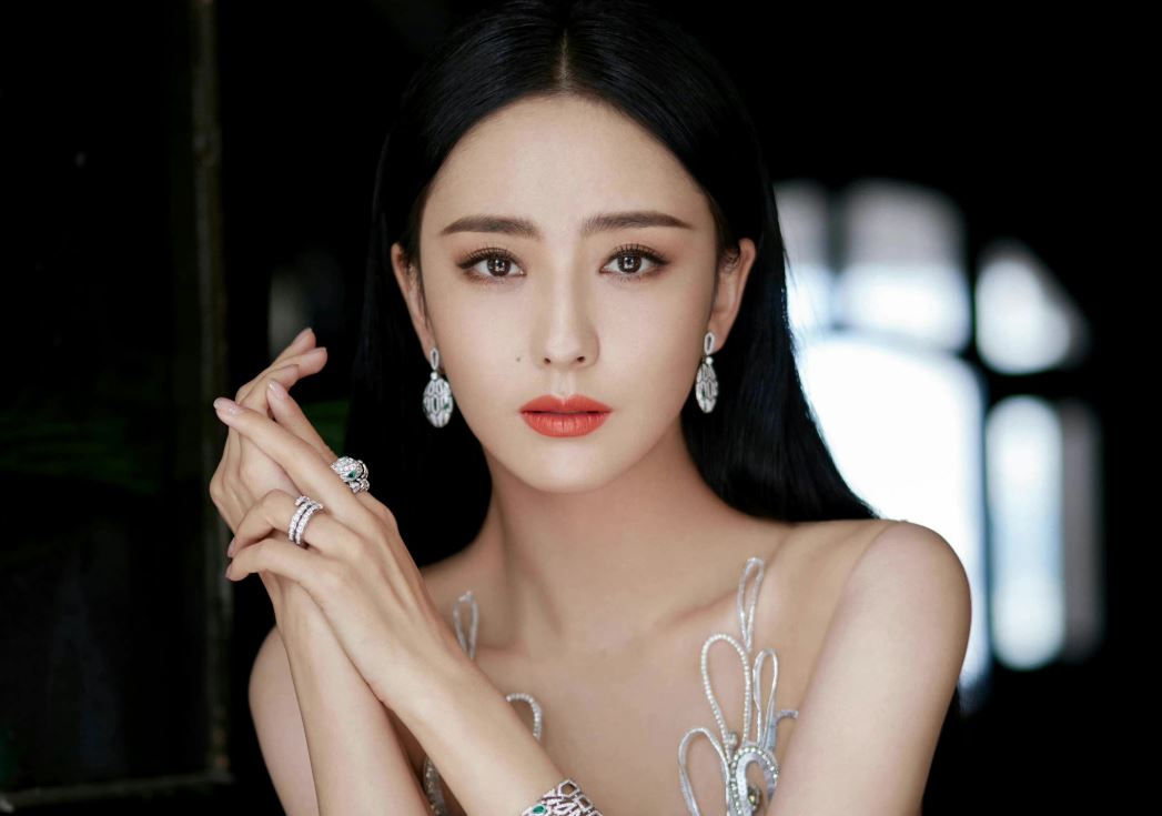 Tiểu sử Đồng Lệ Á ly hôn năm 2021 sau 9 năm chung sống với Trần Tư Thành